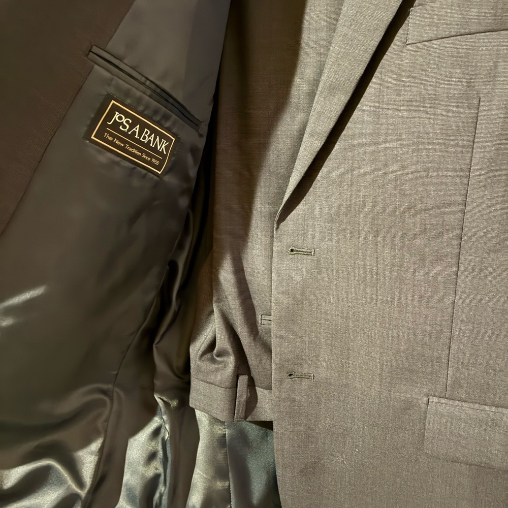 Jos. A. Bank Dark Grey Suit - Never Worn - New in bag with tags - Picture 3 of 13